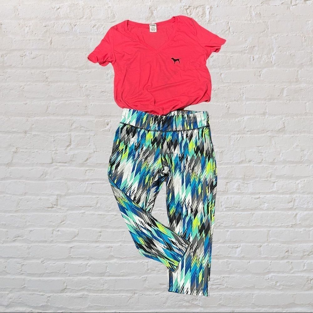 XERSION Neon‎ Print Fitted Workout Capri Pant M